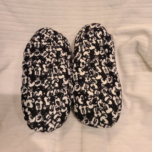 Disney NWOT Mickey Slippers - Picture 3 of 6